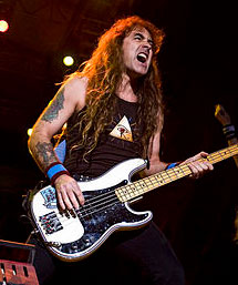 Geboren 12 maart (Steve Harris)